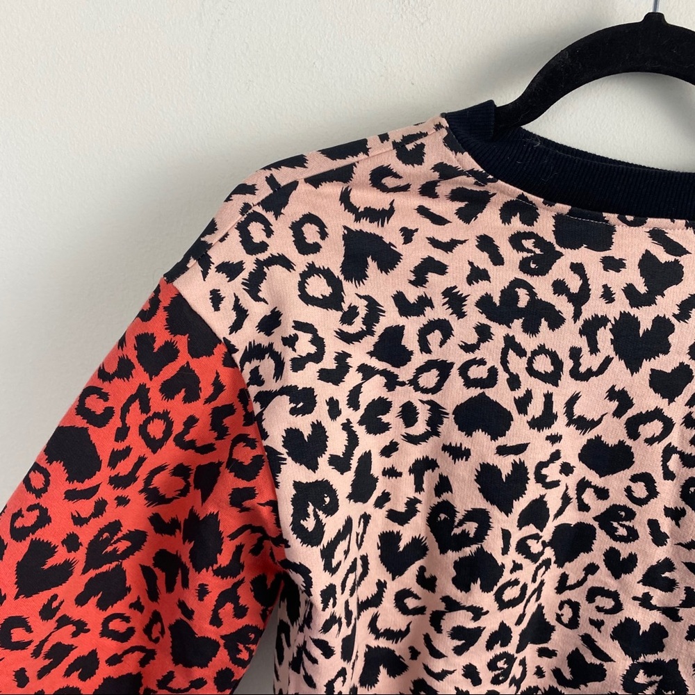 Beach Riot Ava Leopard Print Crop Sweatshirt - Picture 6 of 6